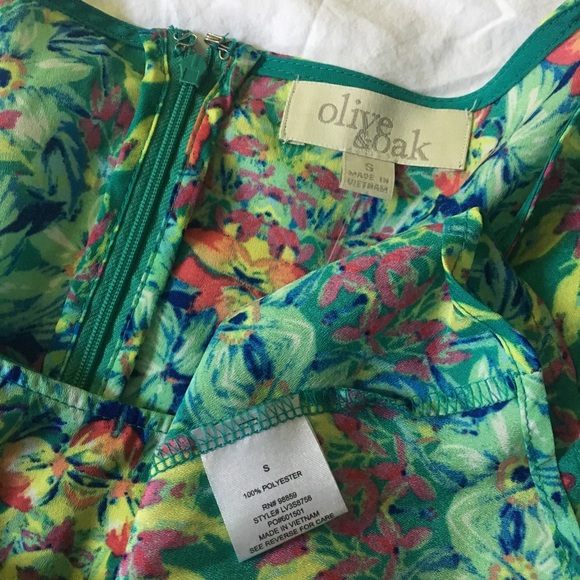 DONATED 🌿 NWOT Sleeveless Peplum Top - Picture 3 of 3