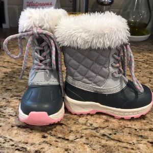 Carters snow boots