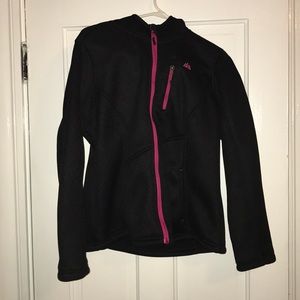 SNOZU Performance Coat. Black and Pink