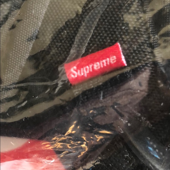 NWT Supreme x North Face ? genuine leather backpack ? Red
