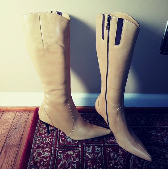 Donald Pliner boots - Picture 1 of 1