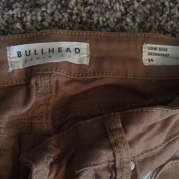 Jeans - Picture 2 of 3