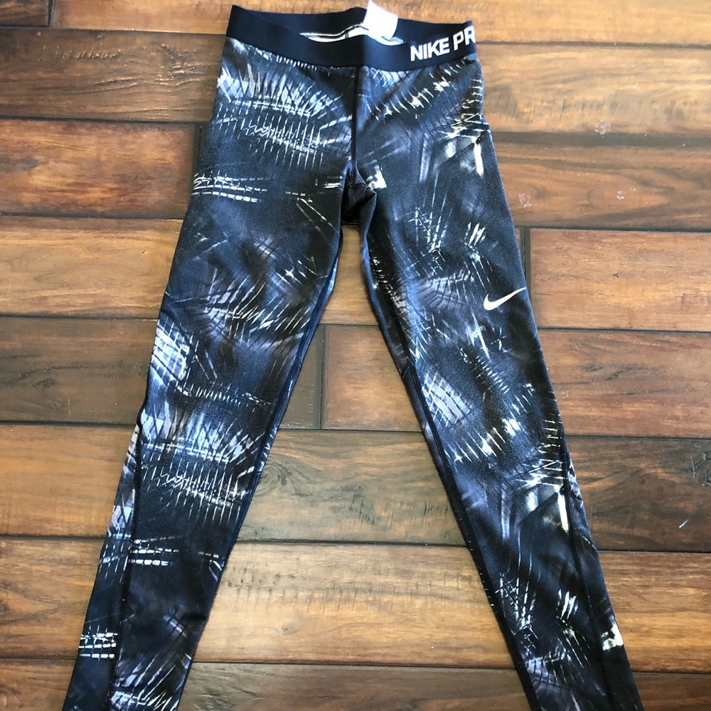 Nike Pro Dri-Fit leggings