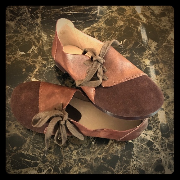 Retro brown leather shoes, 38/7.5 - Picture 2 of 6