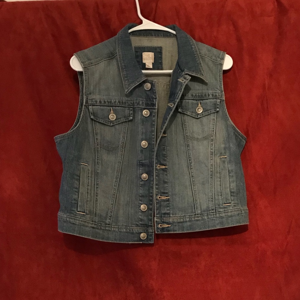 Jean Lauren Conrad vest