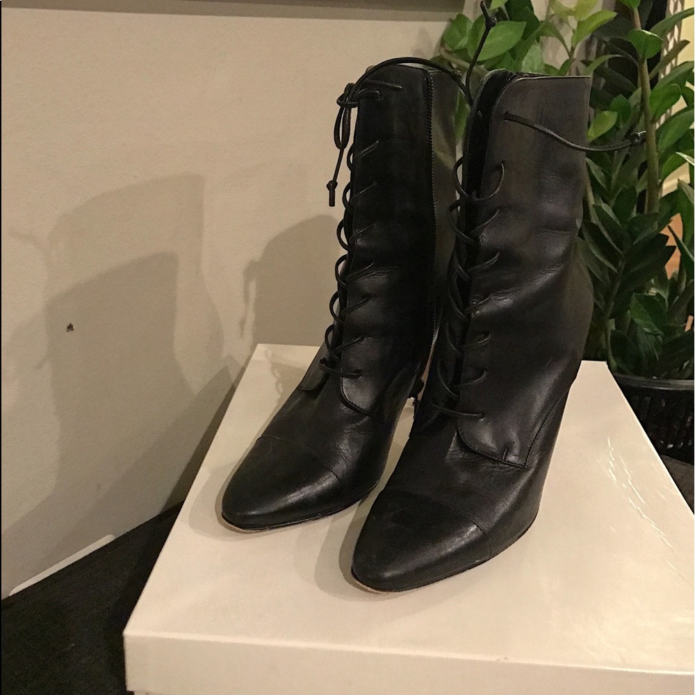 Lace up Manolo Blahnik Booties
