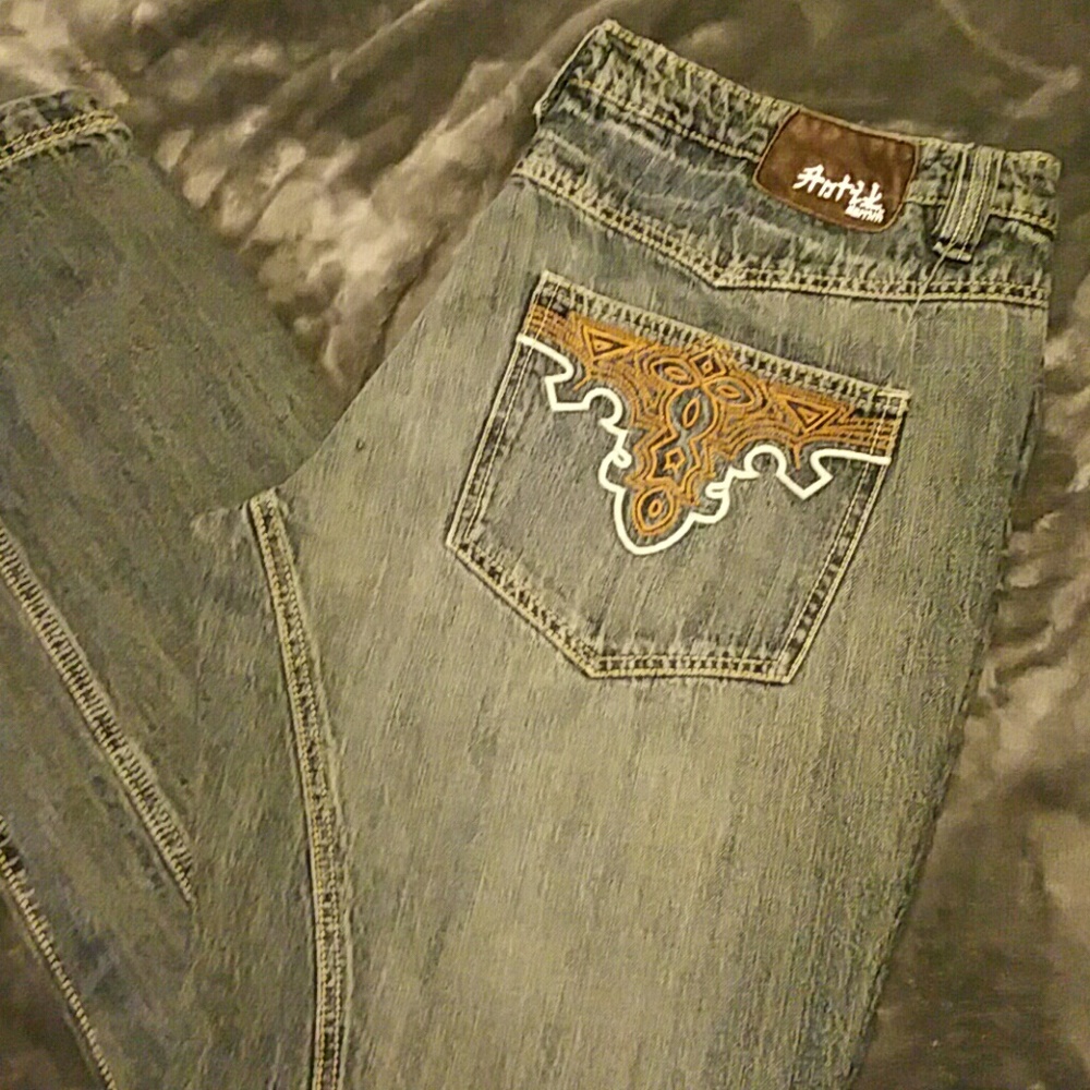 ANTIK DENIM