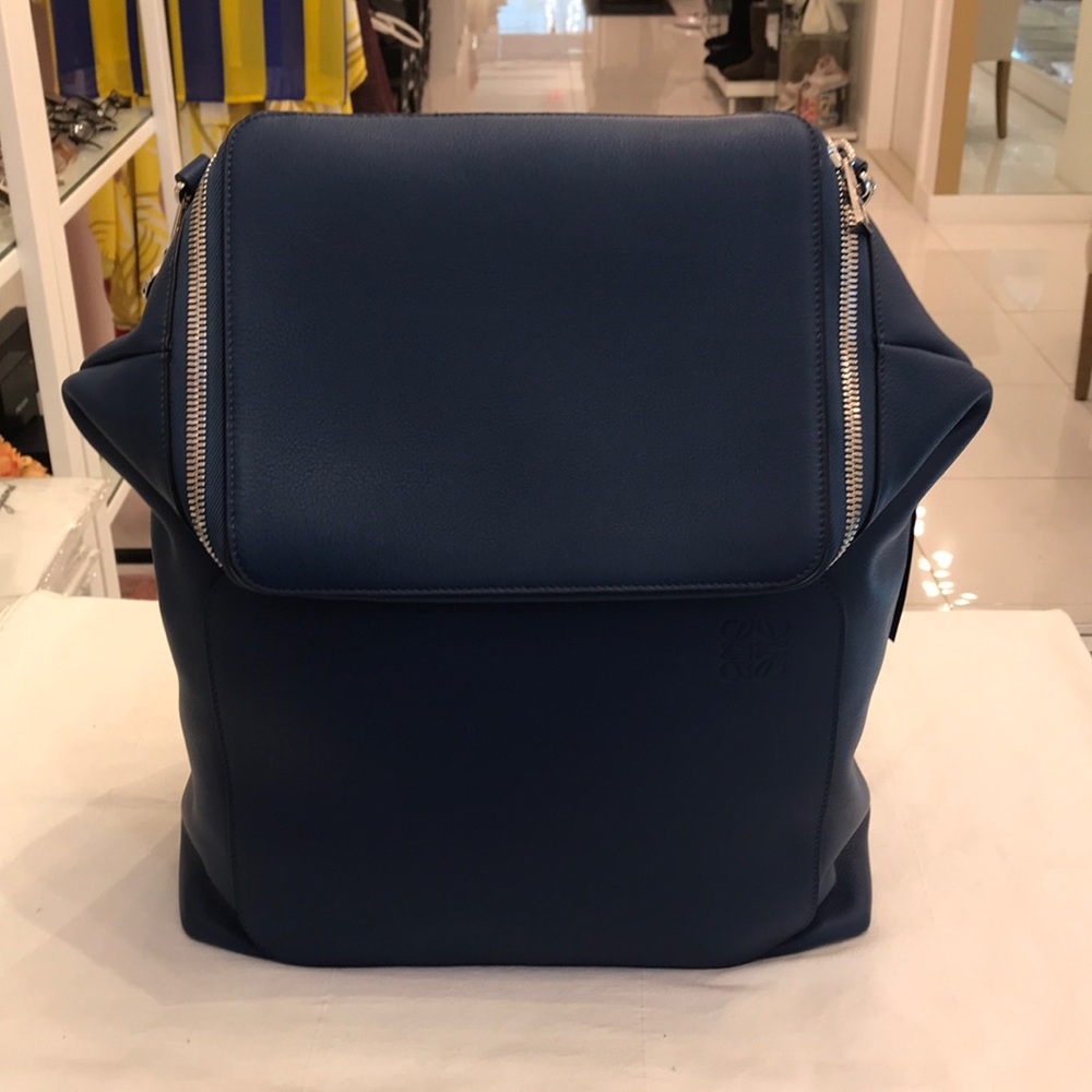 BRAND NEW & AUTHENTIC! Loewe goya backpack