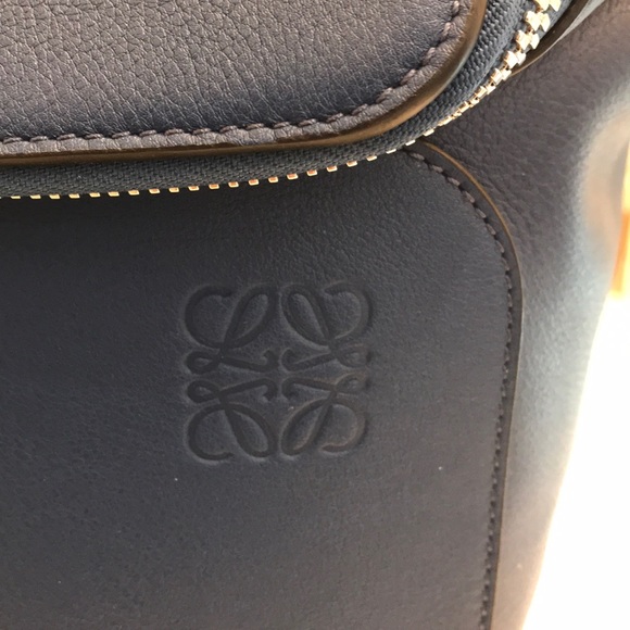 BRAND NEW & AUTHENTIC! Loewe goya backpack - Picture 2 of 8