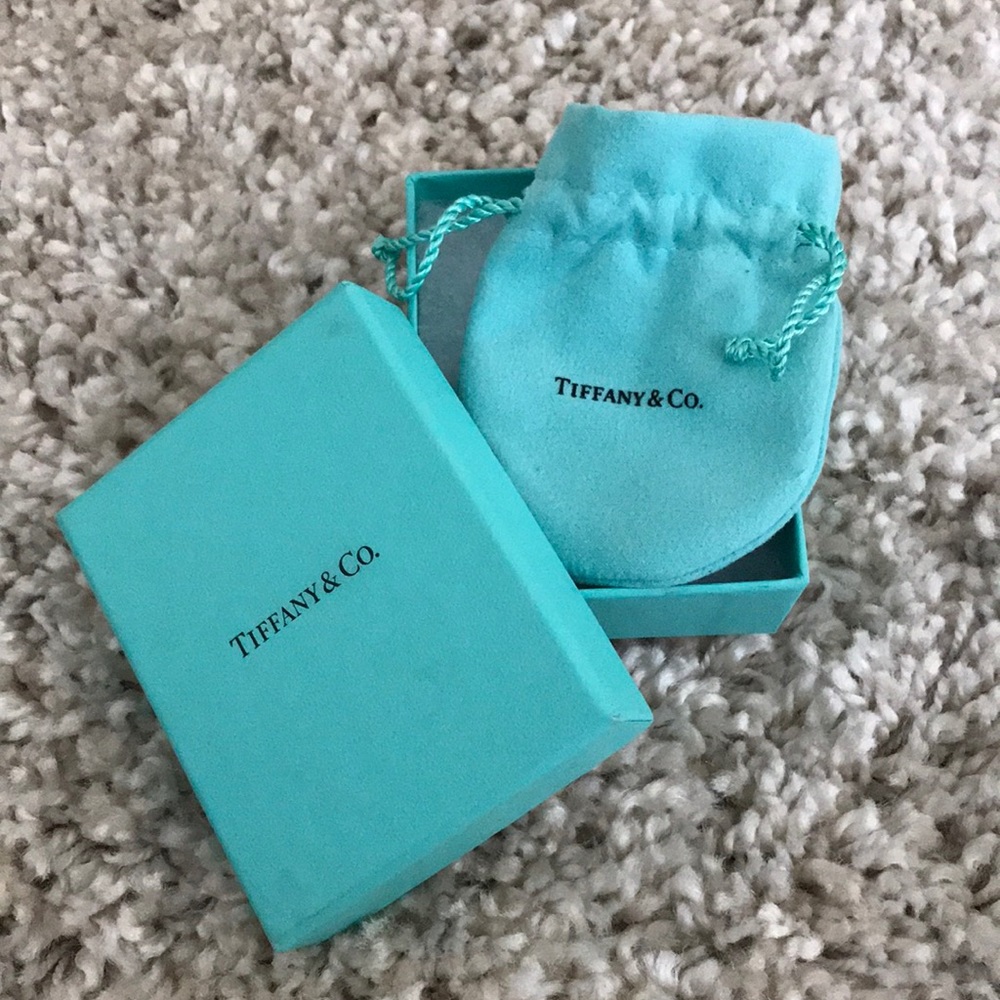 Tiffany’s gift box and bag