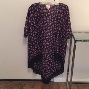 NWT Floral “Kimono” with Fringe Detail