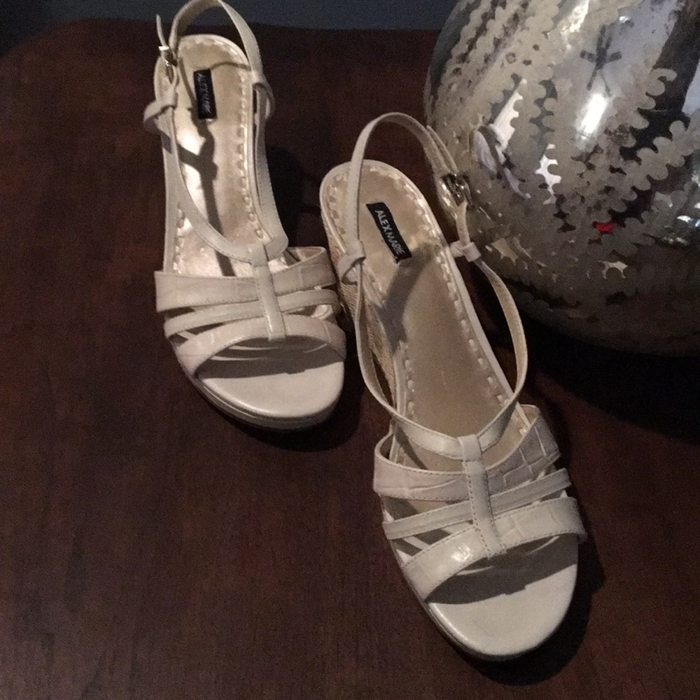 Alex Marie sandal platforms - Picture 2 of 2