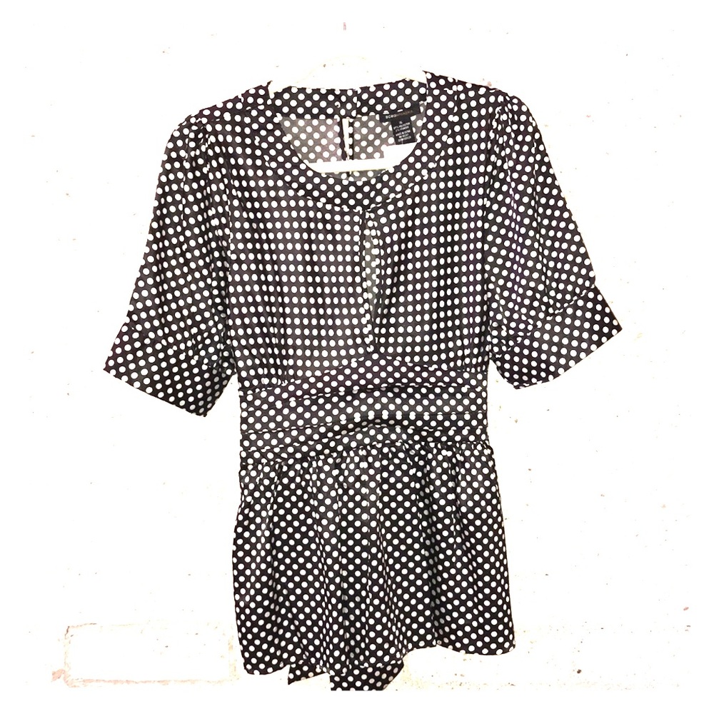 BCBG MaxAzria NWT retro-sexy fitted polka dot top