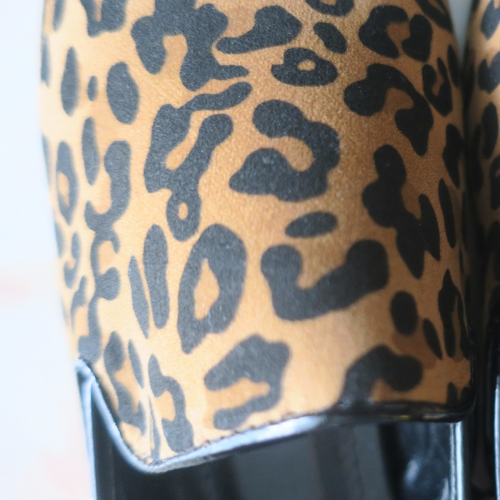 Leopard Spiked Loafs Faux Suede and Leather Flats - Picture 4 of 8
