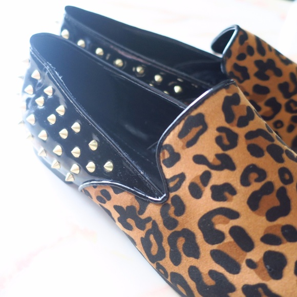 Leopard Spiked Loafs Faux Suede and Leather Flats - Picture 2 of 8