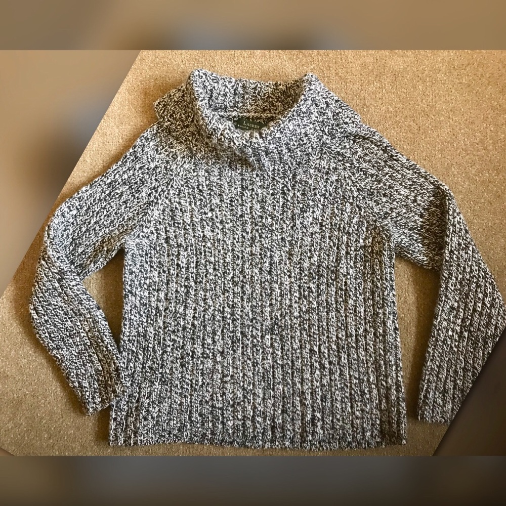❤️❤️Ralph Lauren Lambswool Sweater ❤️❤️