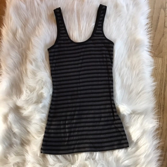 Striped layering tank - Picture 1 of 5