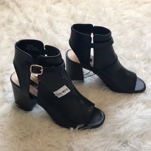 Forever 21 Cutout Ankle Heels/Booties