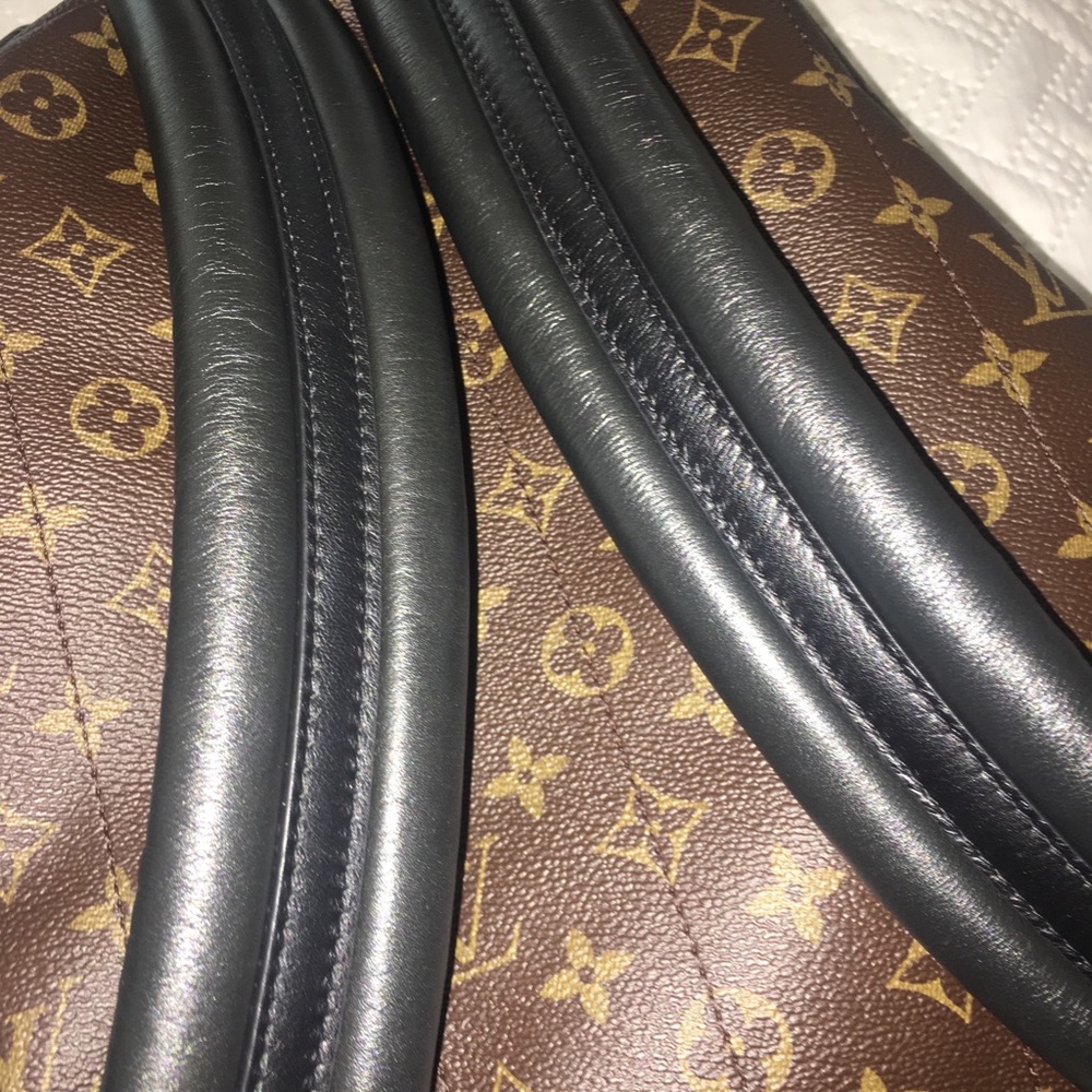 Louis Vuitton 🎒 price firm!!!!! - Picture 3 of 8