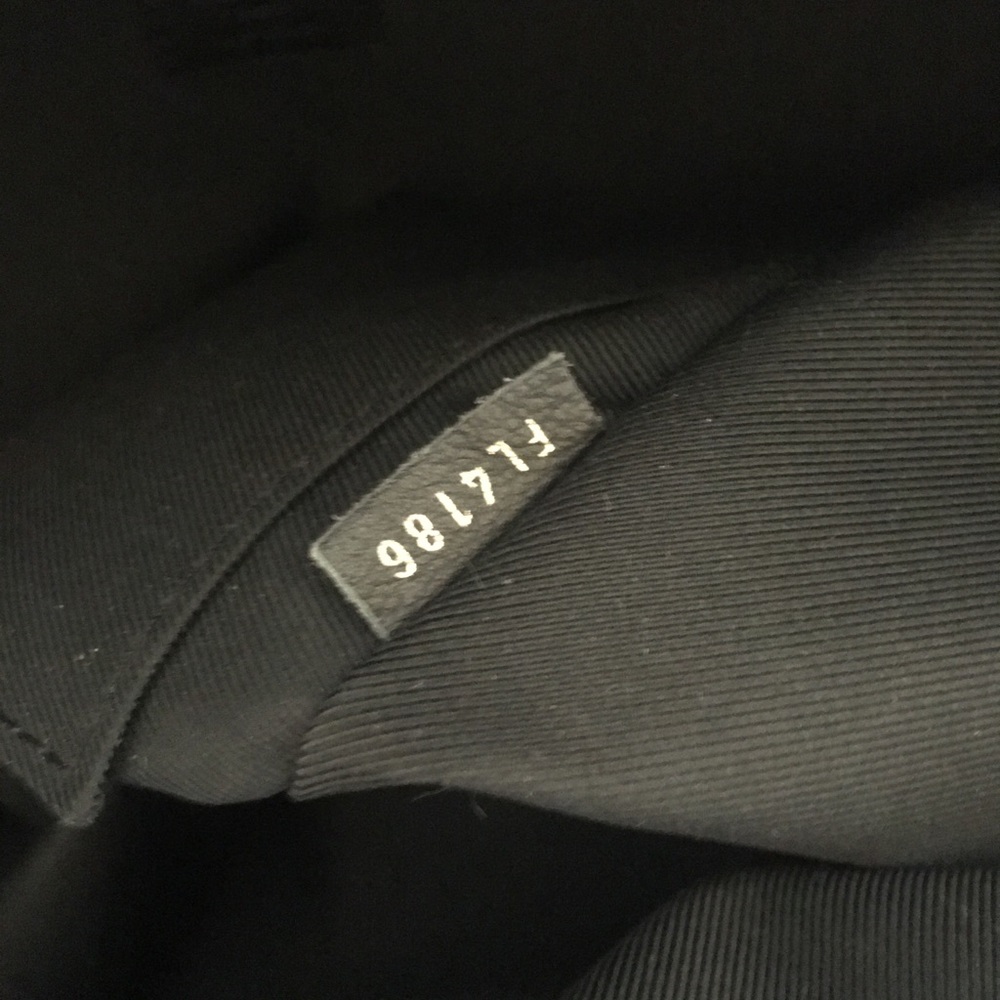 Louis Vuitton 🎒 price firm!!!!! - Picture 6 of 8