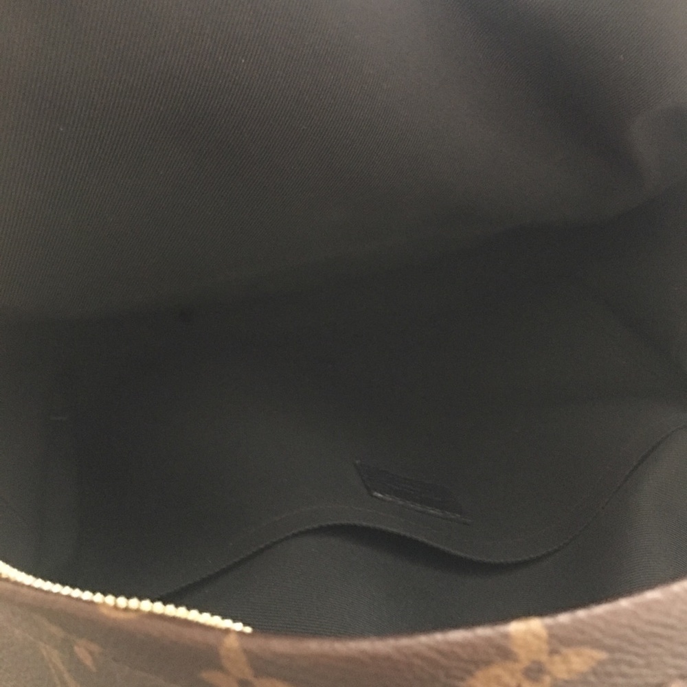 Louis Vuitton 🎒 price firm!!!!! - Picture 7 of 8