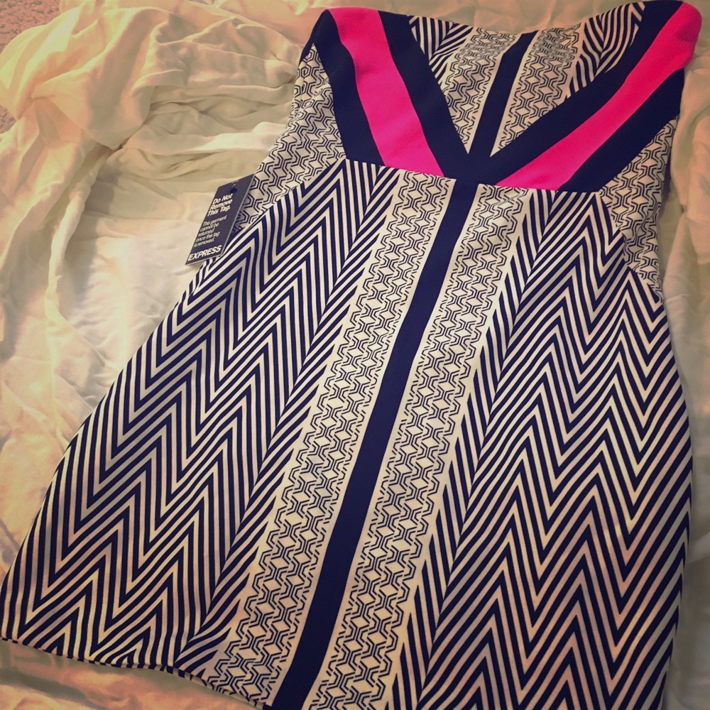 EXPRESS STRAPLESS DRESS - SIZE 8 NWT