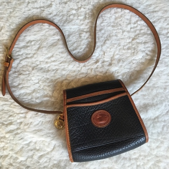 Dooney & Bourke Handbags - Vintage Dooney & Bourke Little Lock Bag