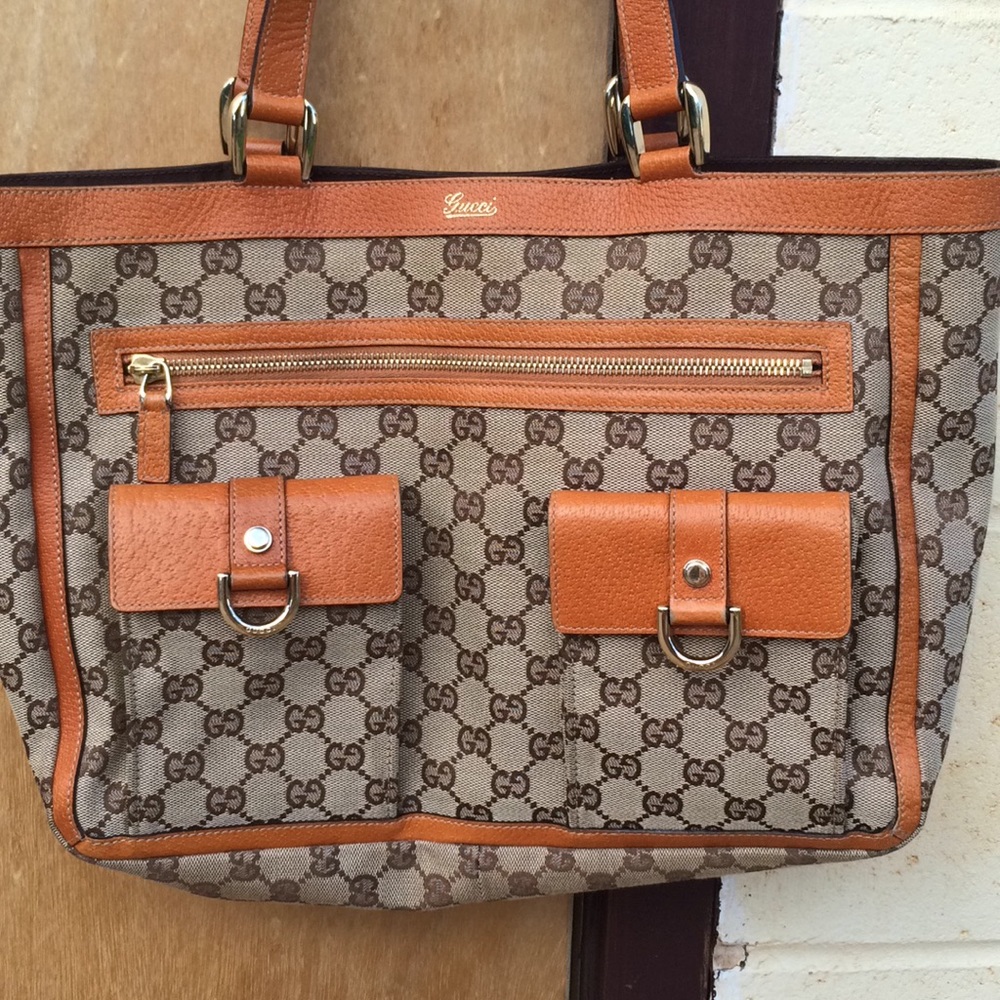 100% Authentic Gucci medium size tote EUC