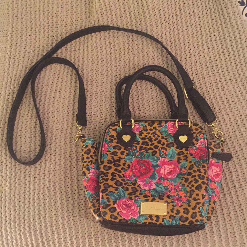 Betsey Johnson bag 🔥