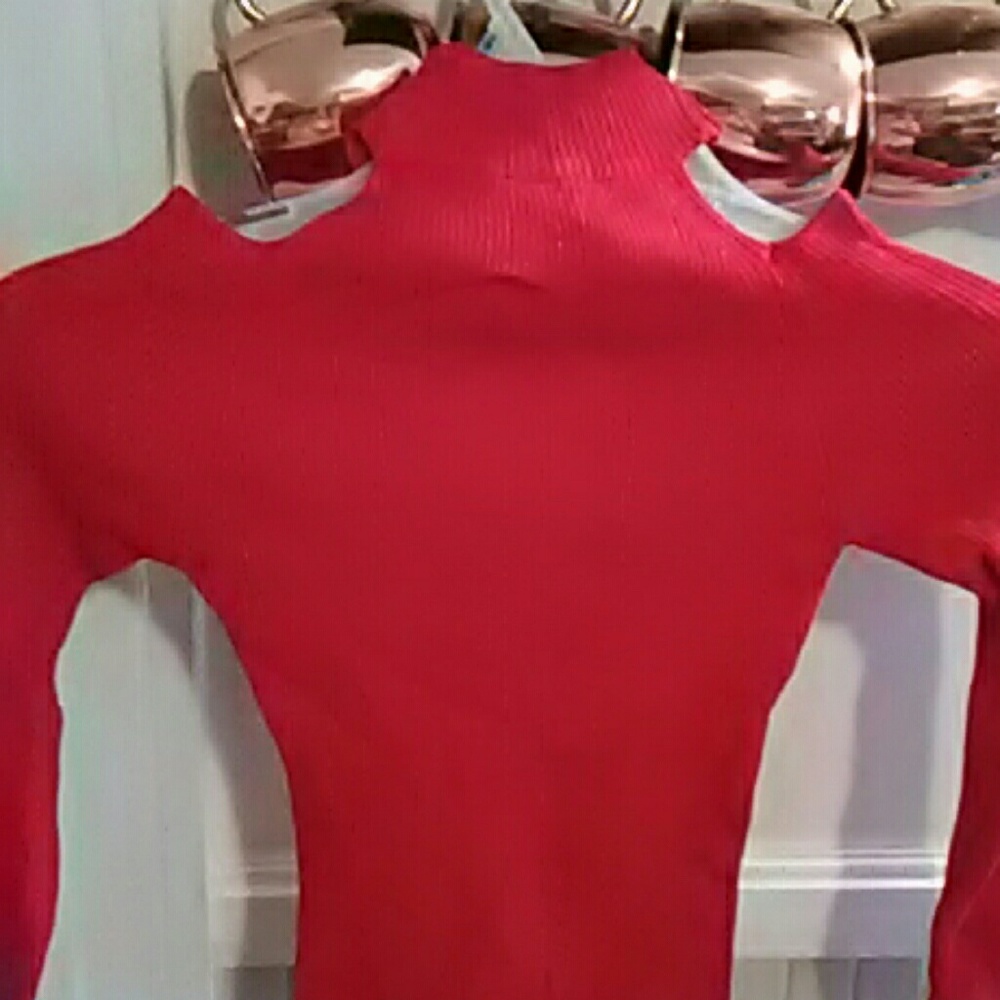 Sweater - Picture 4 of 4