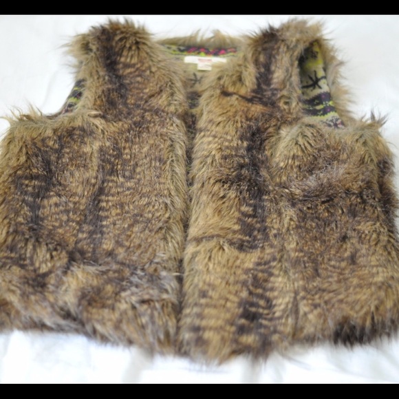 EUC fur vest - Picture 2 of 3