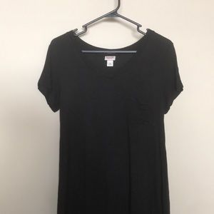 Black t shirt