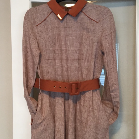 Dress - Picture 2 of 4