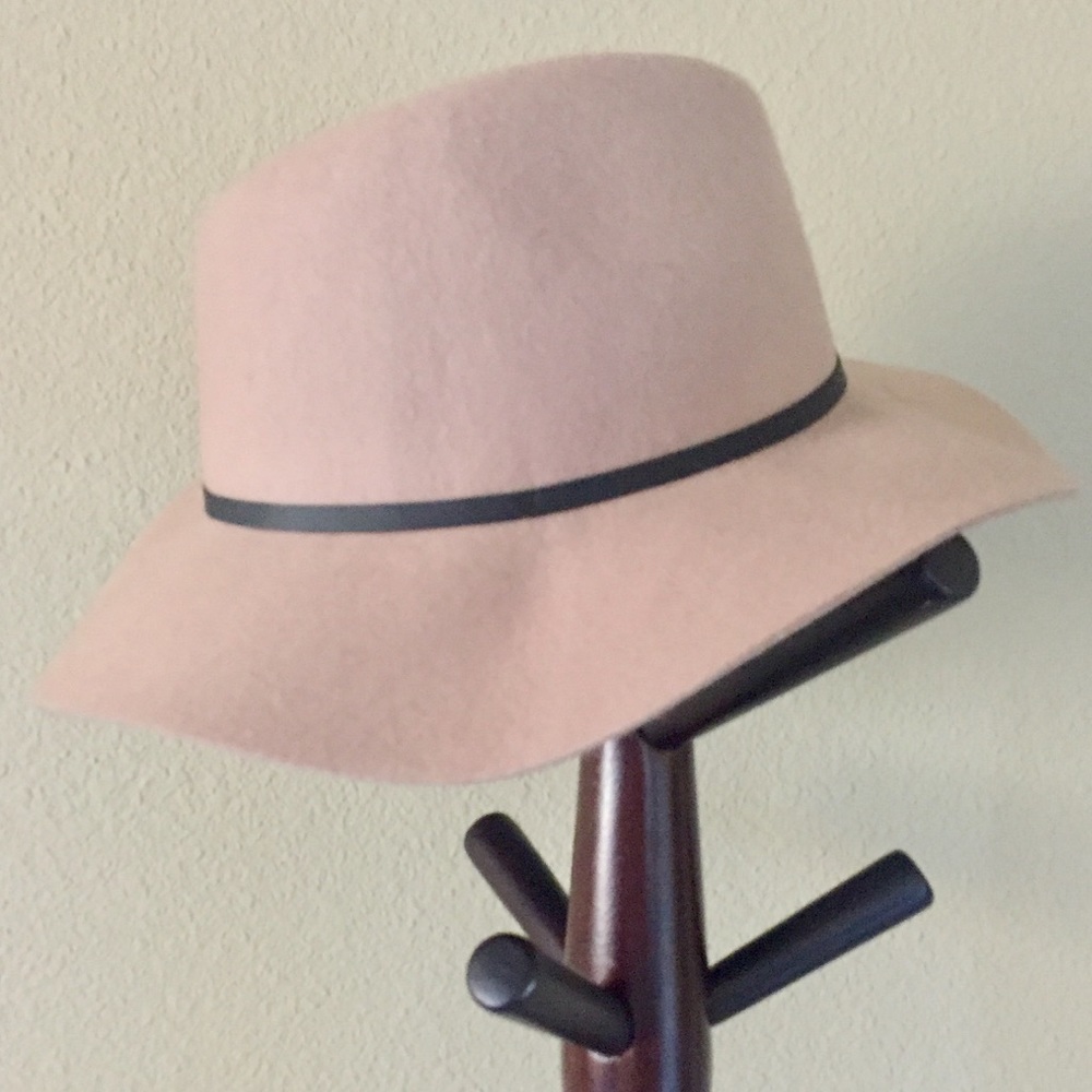 ➕Camel Felt Floppy Hat w/ Faux Leather Strap➕