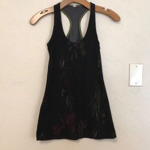 🖤💐 Lululemon Iris Racerback