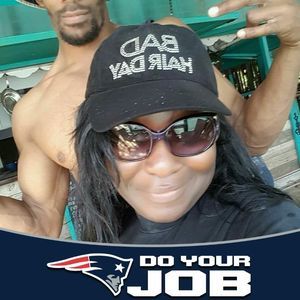 Meet your Posher, Derrick