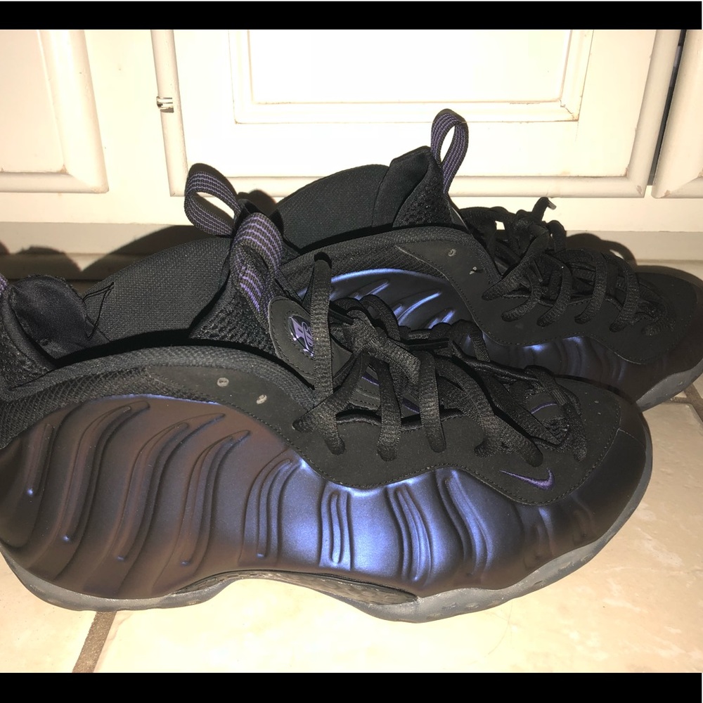 Men’s size 10.5 Nike Foamposites