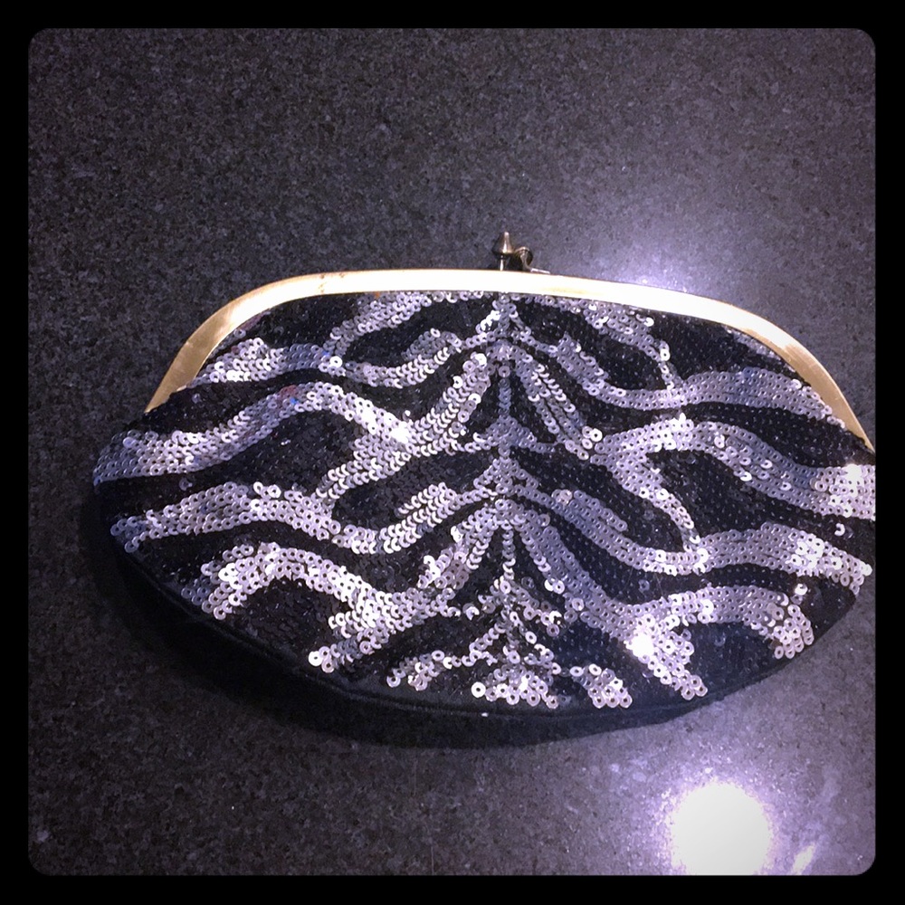 Sparkly night clutch.