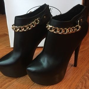 STEVE MADDEN VINDCTVE SIZE 7 | NEVER WORN