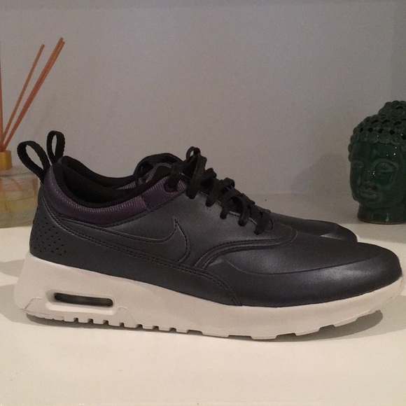 Nike Air Lifestyle Shoes - Picture 3 of 3