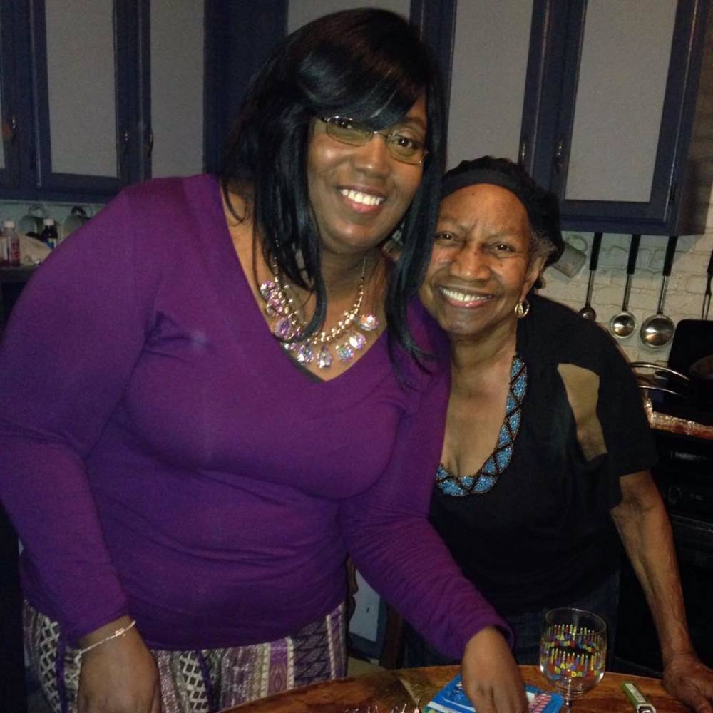 Meet your Posher, Leona