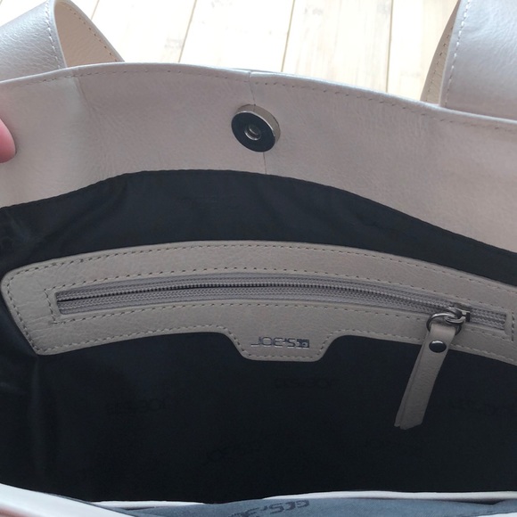 Joe’s Handbag - Picture 4 of 5