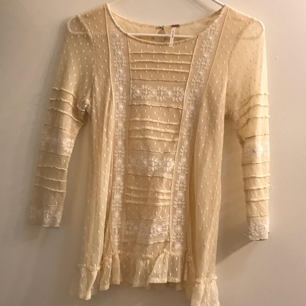 Free People lace top 3/4 length sleeves