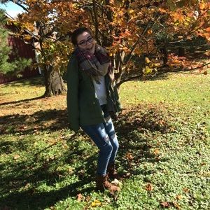 Meet your Posher, Abbey