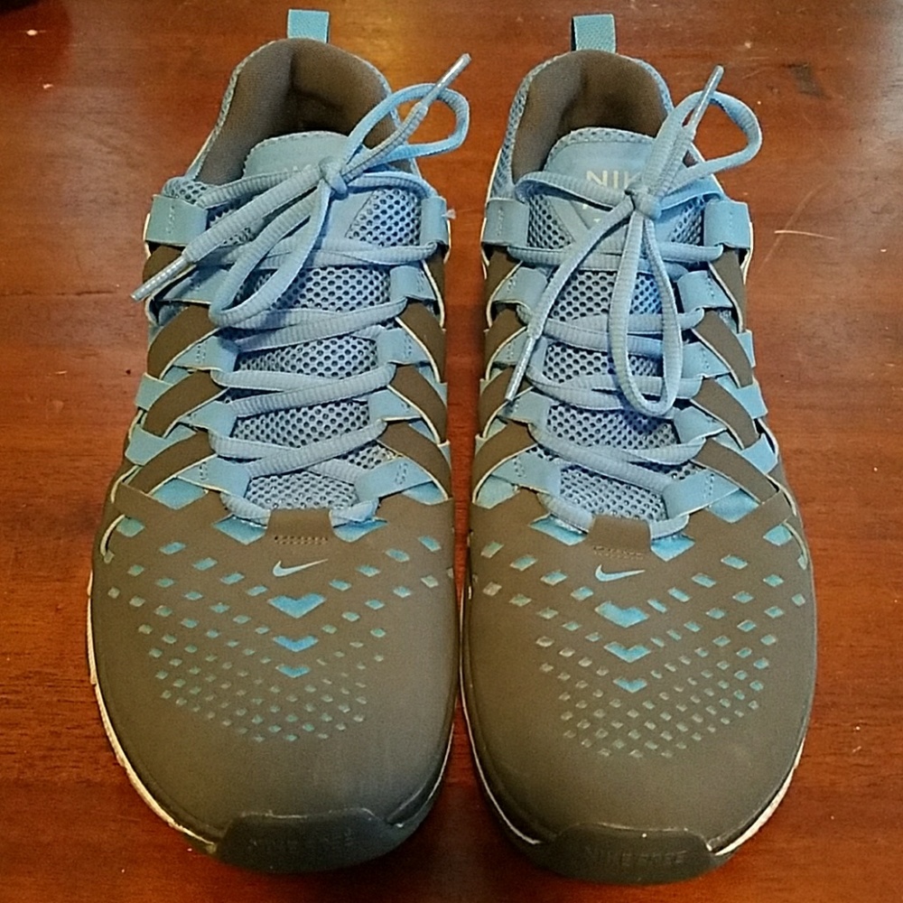 Nike Free Runs