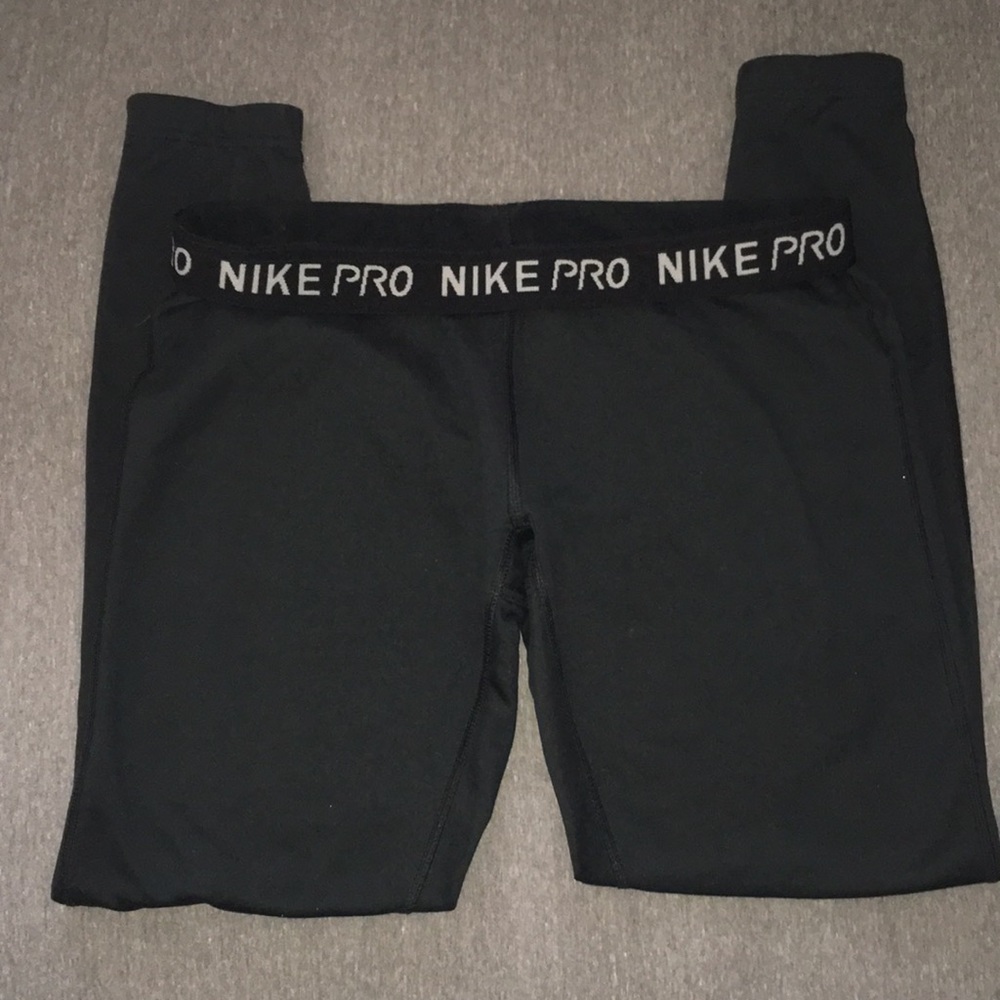 Black fleece lined Nike pro fit dry leggings
