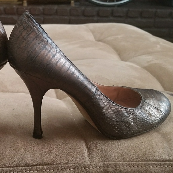 Shoes - Picture 3 of 3