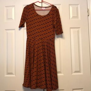 SALE ❤️❤️❤️❤️❤️❤️ Lularoe Nicole Dress size L