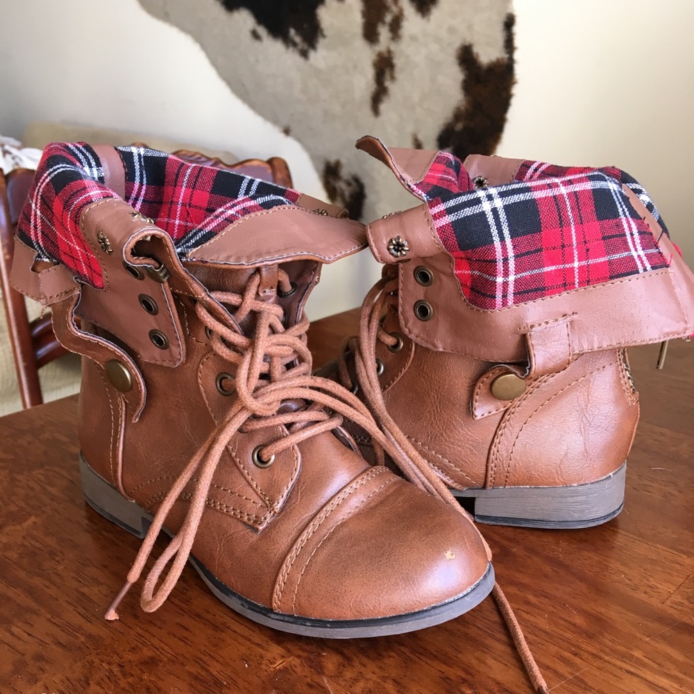 Girls Brown and Plaid Boots
