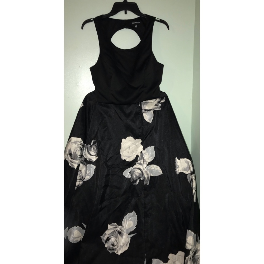 Black prom dress